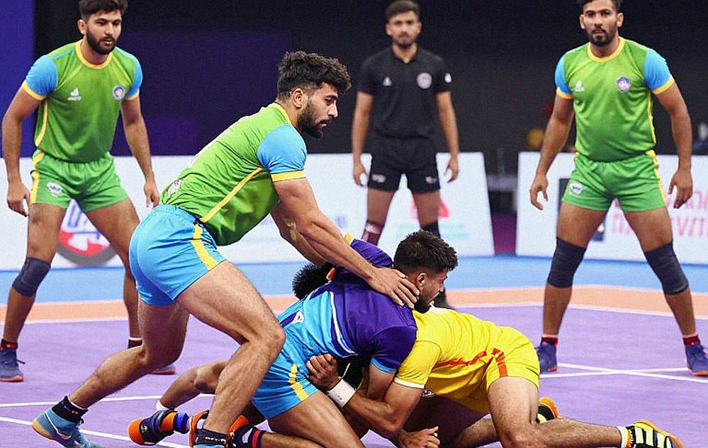 খালি ঘর মিথ্যা বলে না: ট্রান্সফার উইন্ডোয় ব্লকচেইন ডেটা-ভেরিফিকেশনের হিসাব-নিকাশ